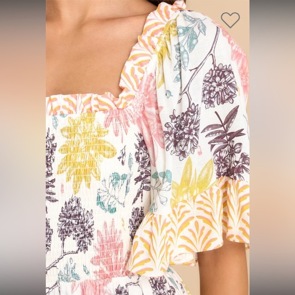 NEW Floral Print Smocked Maxi Dress - Picture 2 of 6